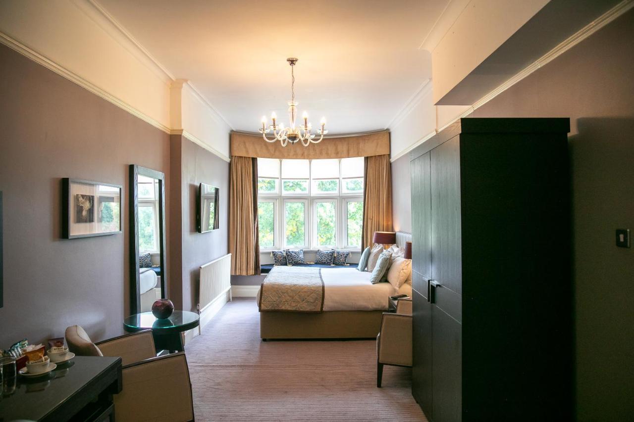 Hartsfield Manor Hotel ดอร์กิง ภายนอก รูปภาพ