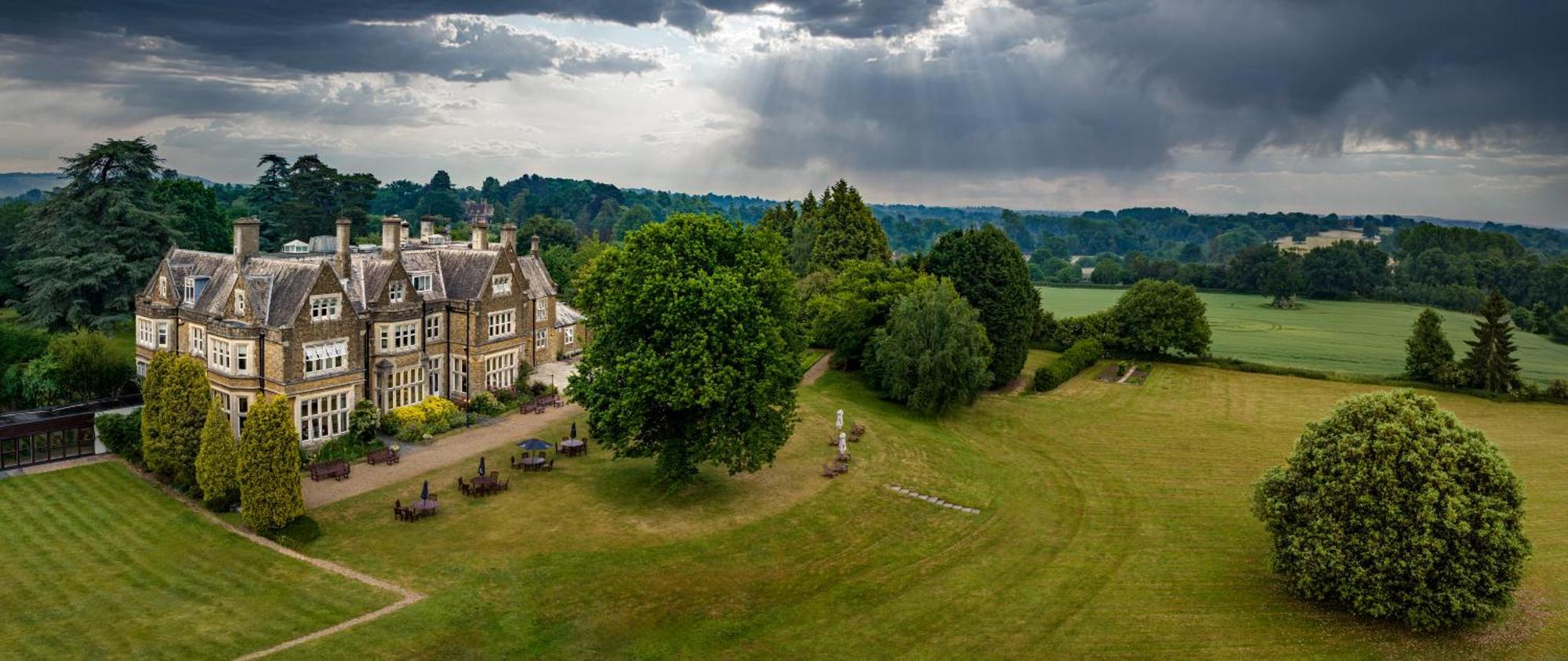 Hartsfield Manor Hotel ดอร์กิง ภายนอก รูปภาพ