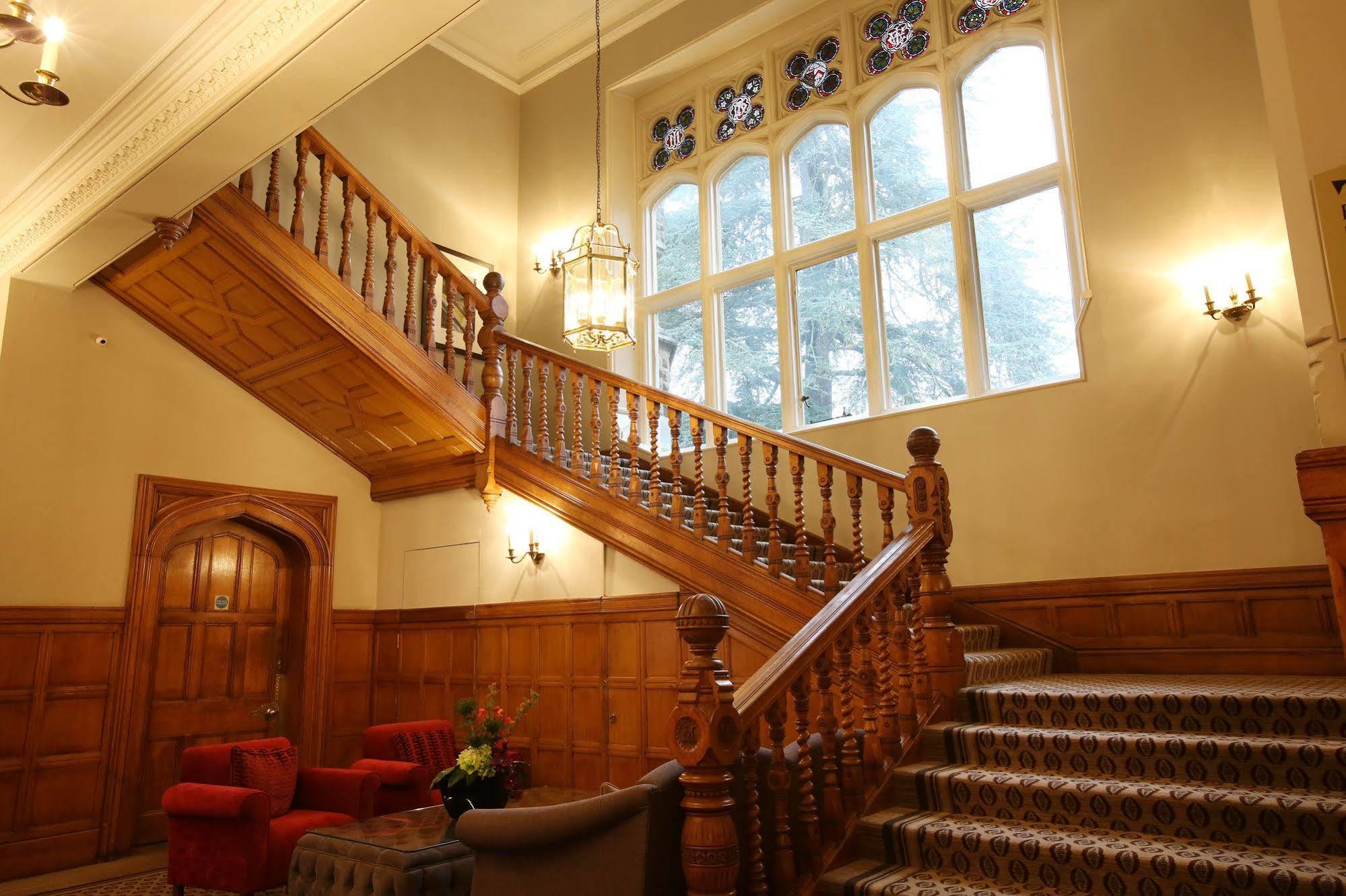 Hartsfield Manor Hotel ดอร์กิง ภายนอก รูปภาพ