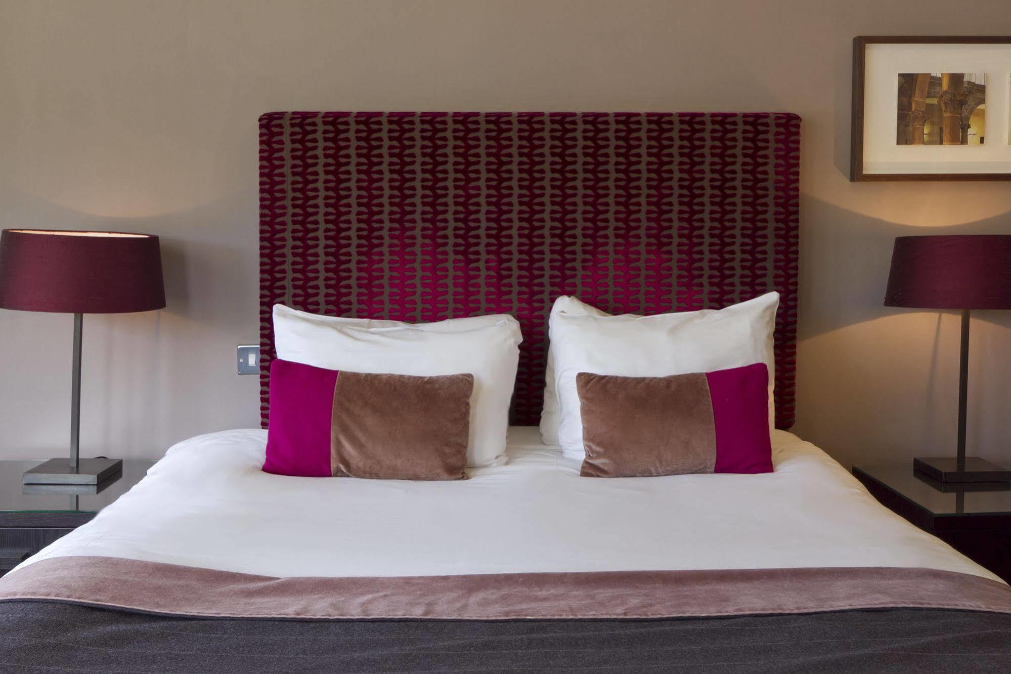 Hartsfield Manor Hotel ดอร์กิง ภายนอก รูปภาพ